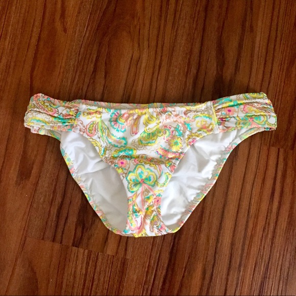 Victoria's Secret Other - VICTORIA'S SECRET Bikini Bottom (S)